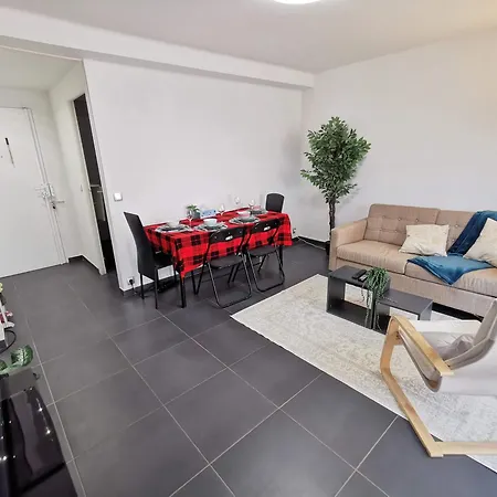 아파트 Bright, Renovated Flat In The Sweet Spot